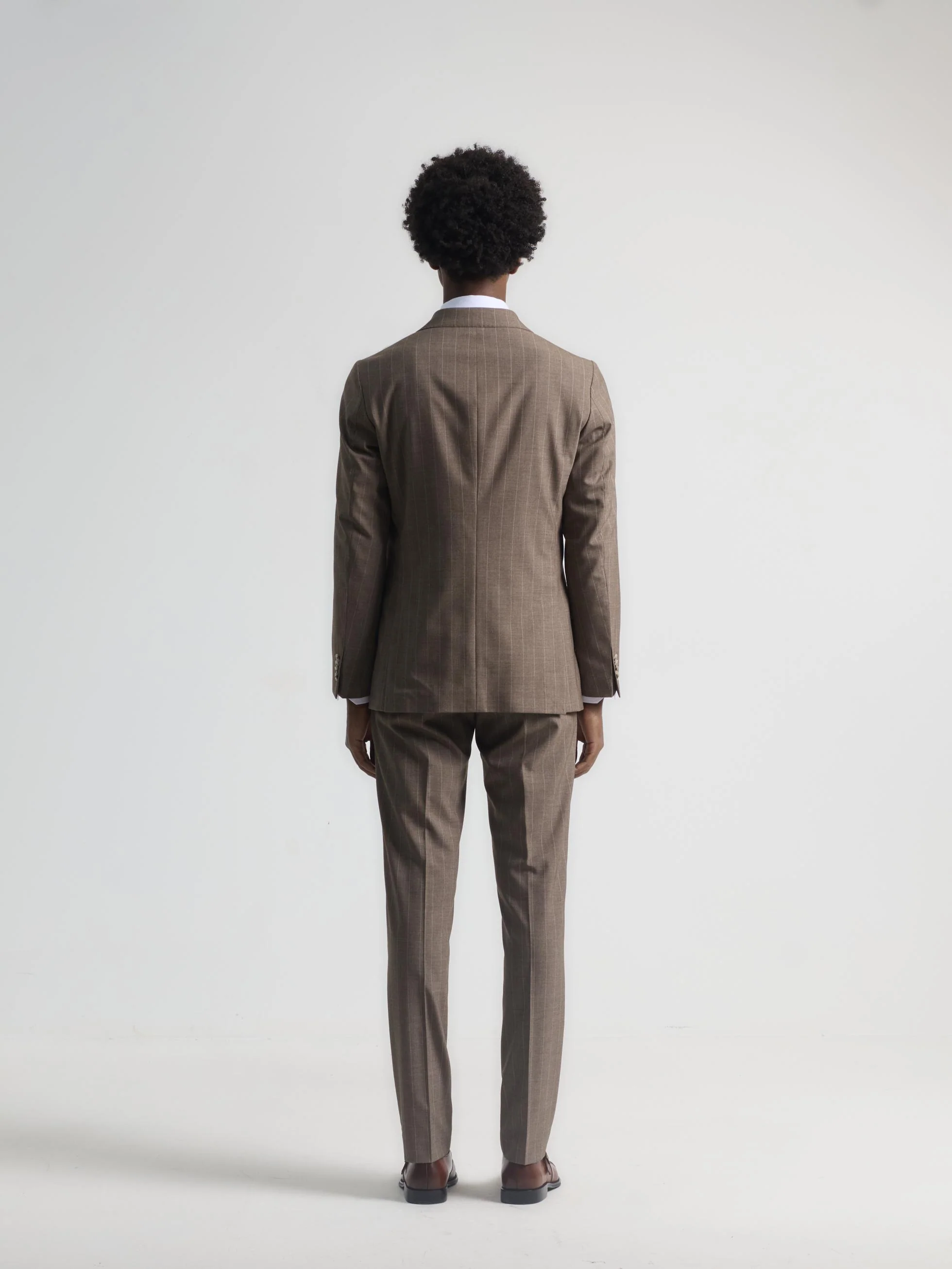 TRAJE CRUZADO RAYA DIPLOMÁTICA MARRÓN - Image 4