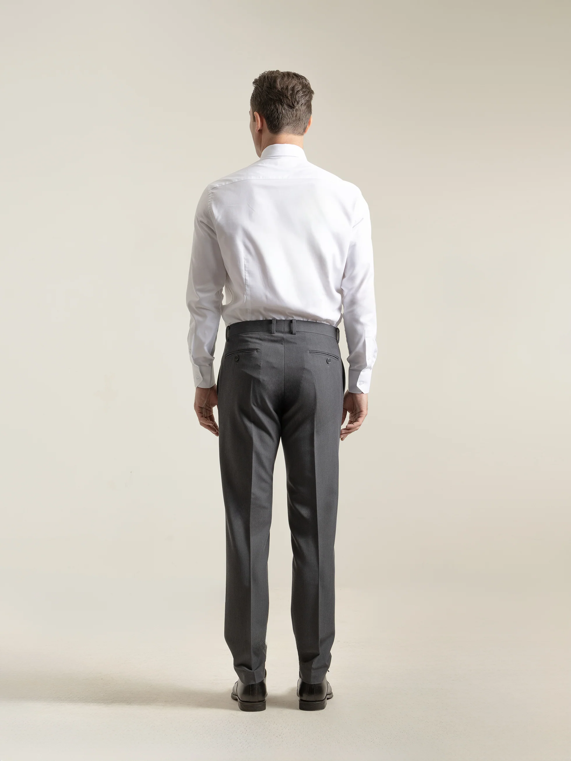 PANTALÓN NON IRON GRIS - Image 4
