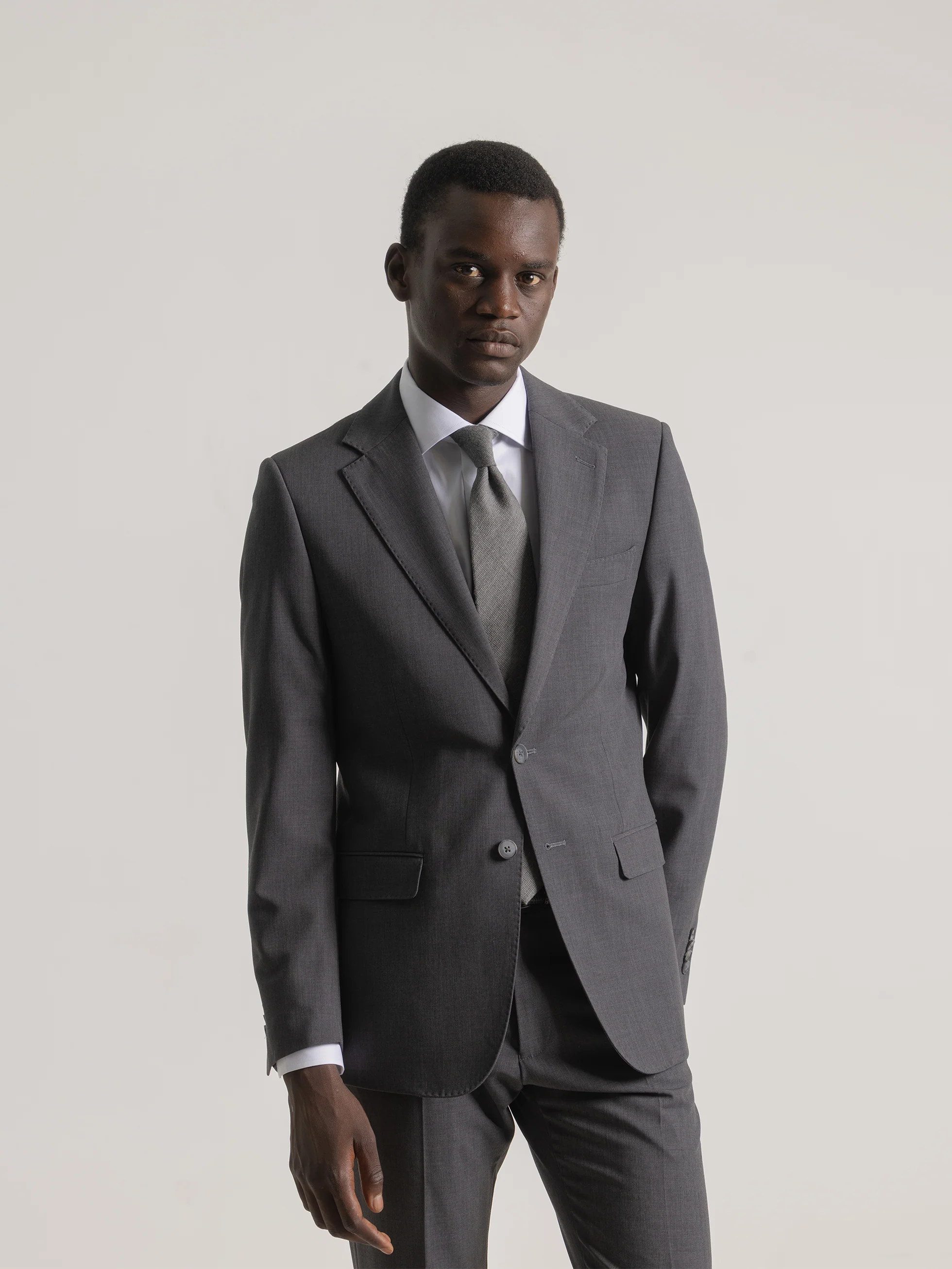 TRAJE ESTRUCTURA GRIS - Image 3