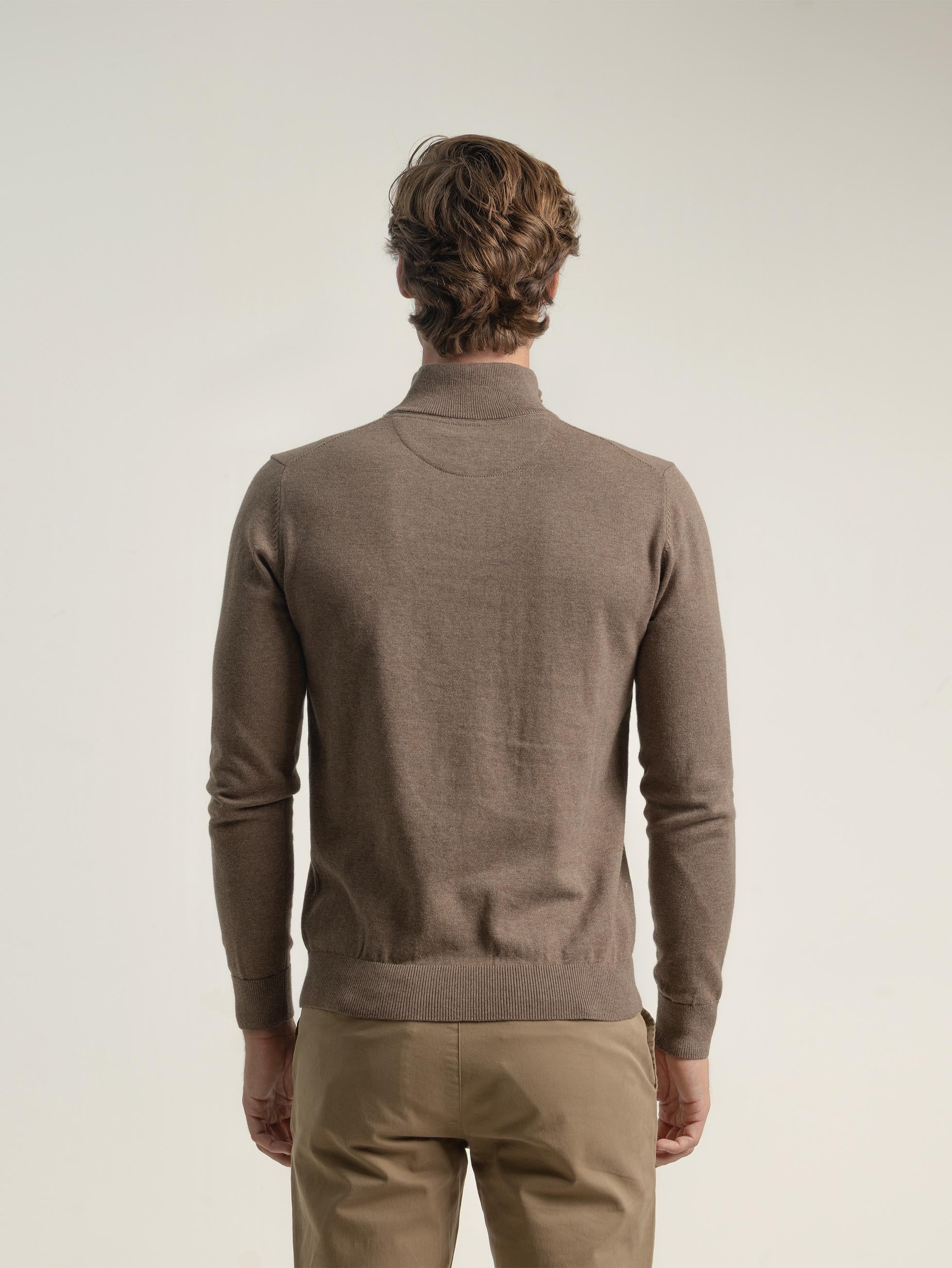 JERSEY CUELLO MOCK CREMALLERA TIERRA - Image 4