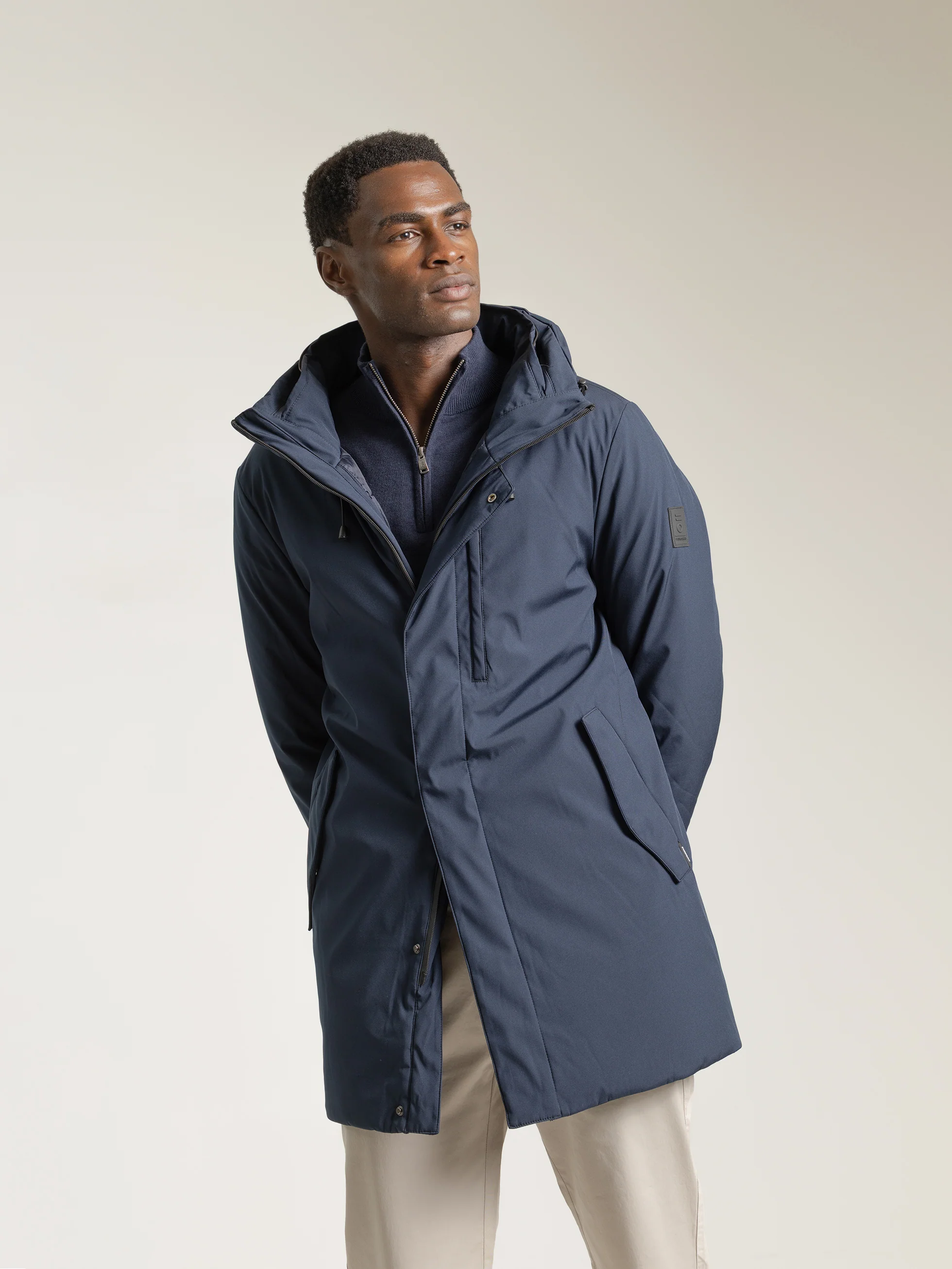 PARKA TÉCNICA CAPUCHA MARINO