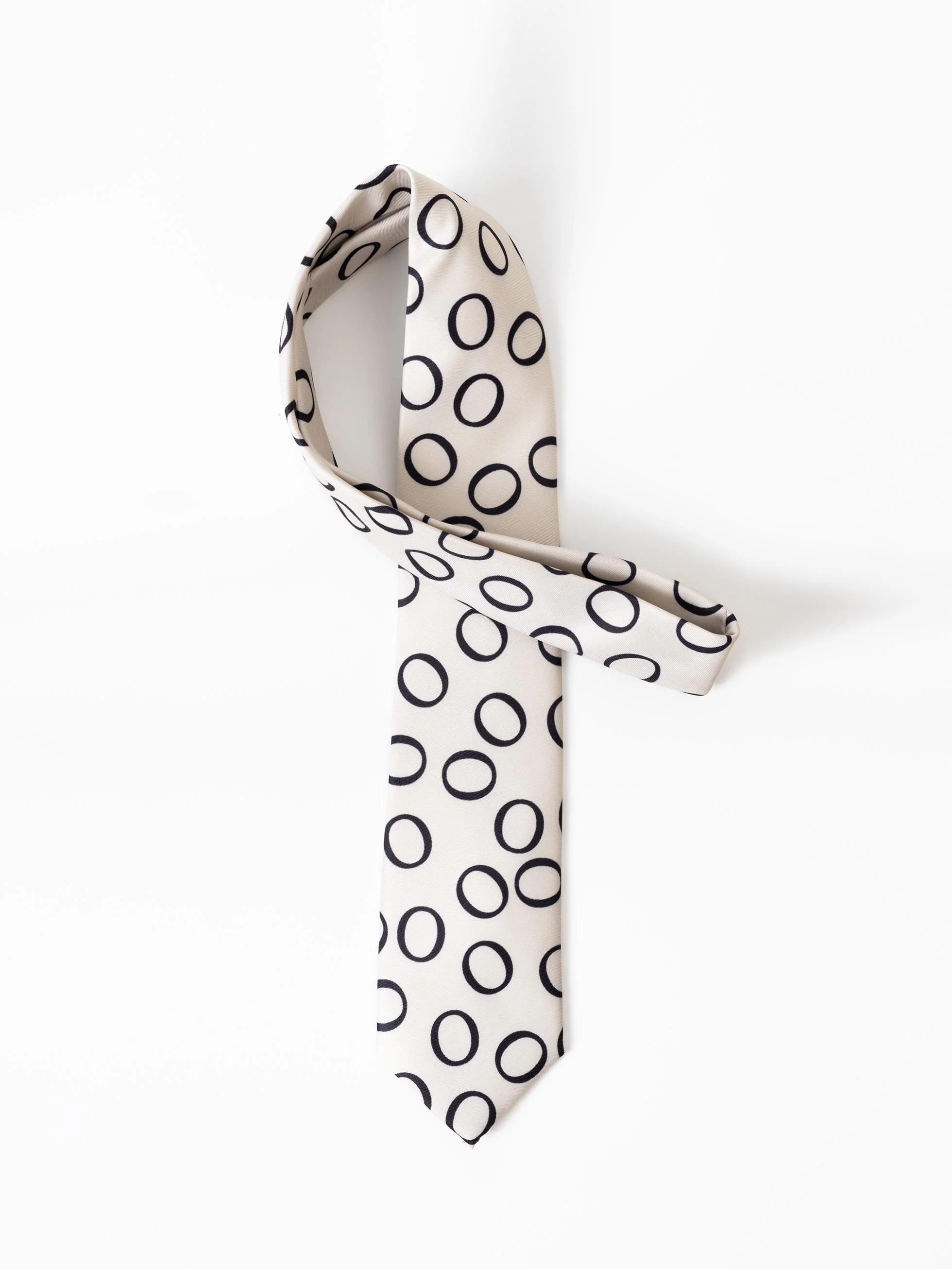 CORBATA MOTIVOS OVALADOS BLANCA - Image 2