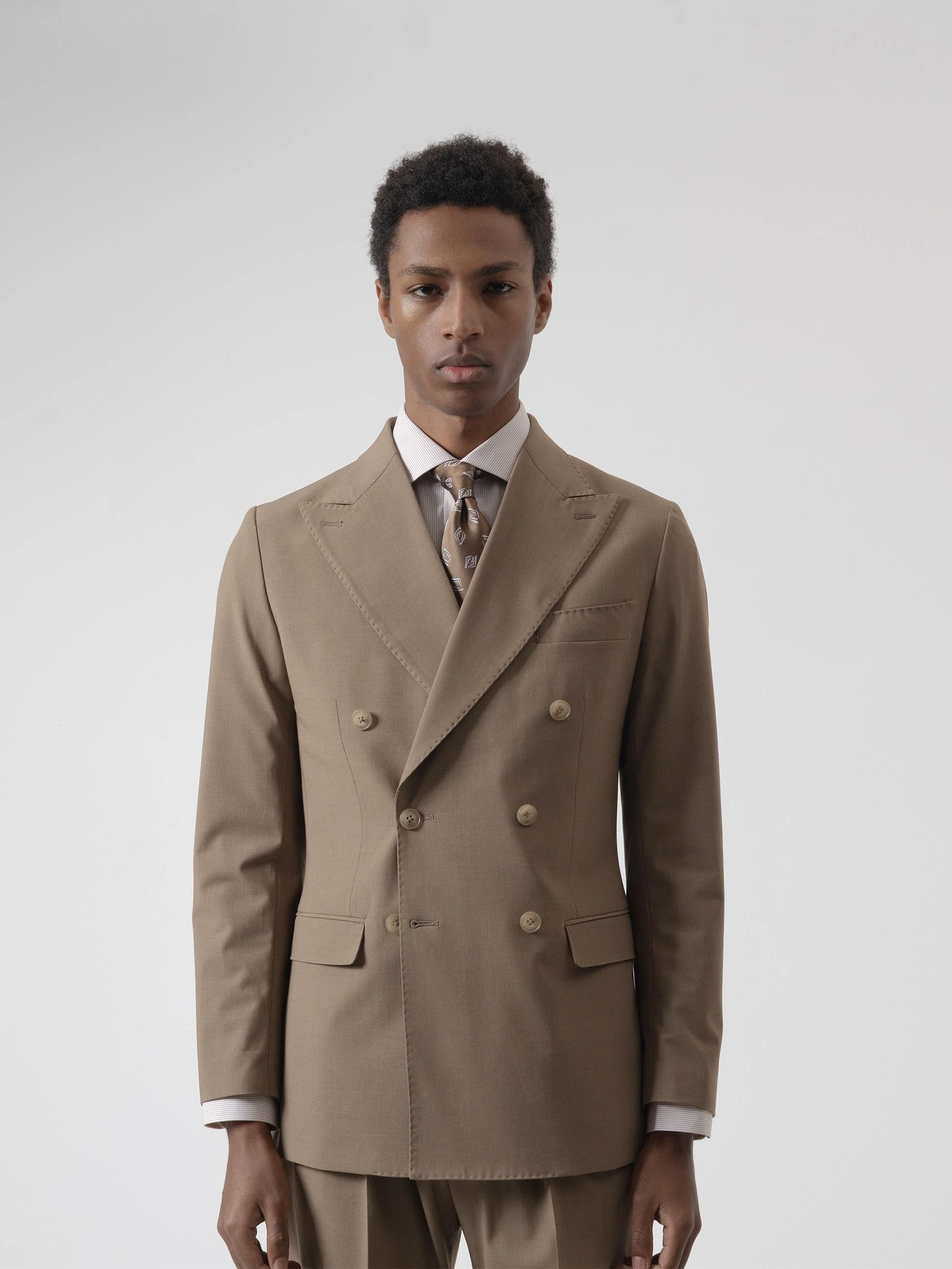 TRAJE CRUZADO TOSTADO - Image 2
